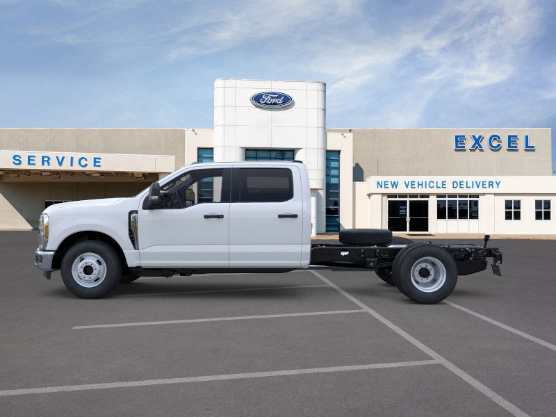 2026 Ford F-350 photo 2