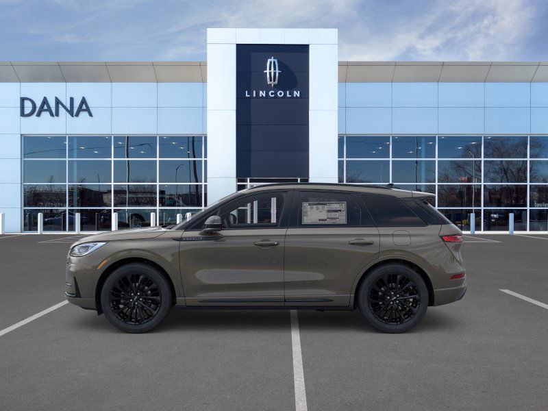 2025 Lincoln Corsair Premiere photo 3