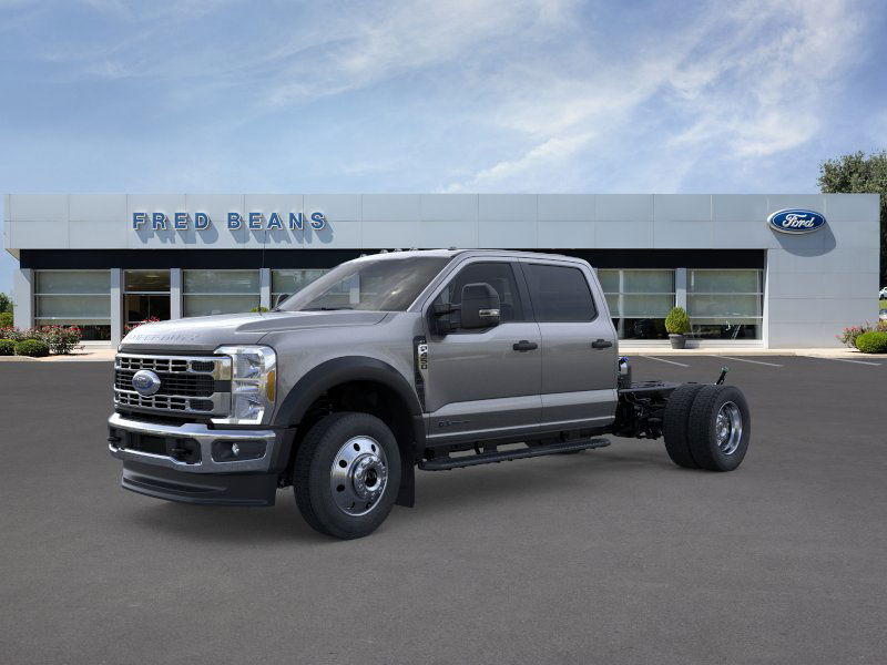 2026 Ford F-450 XLT photo 2