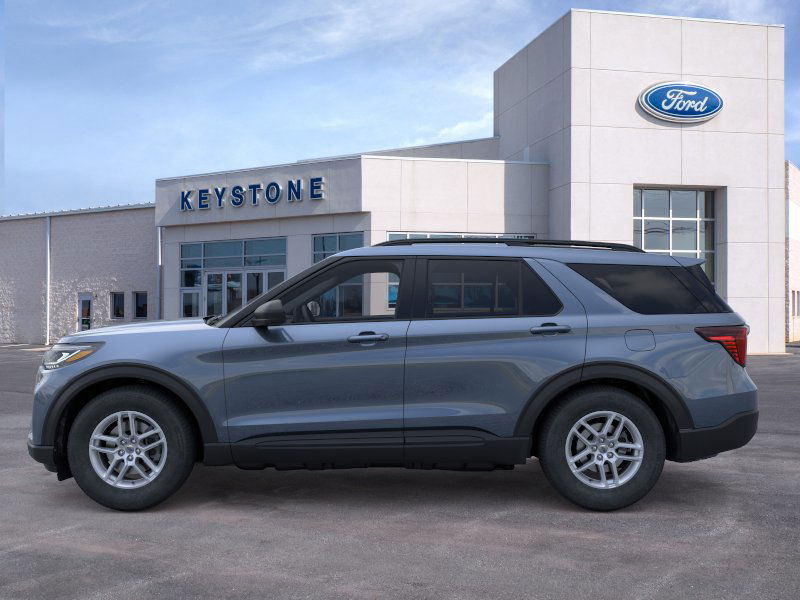 2026 Ford Explorer photo 2