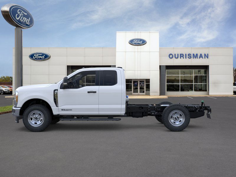 2026 Ford F-350 XL photo 4