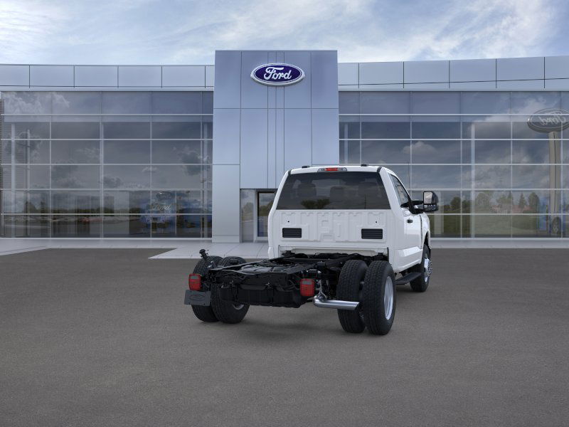 2026 Ford F-350 Super Duty Chassis Cab XL - Photo 30