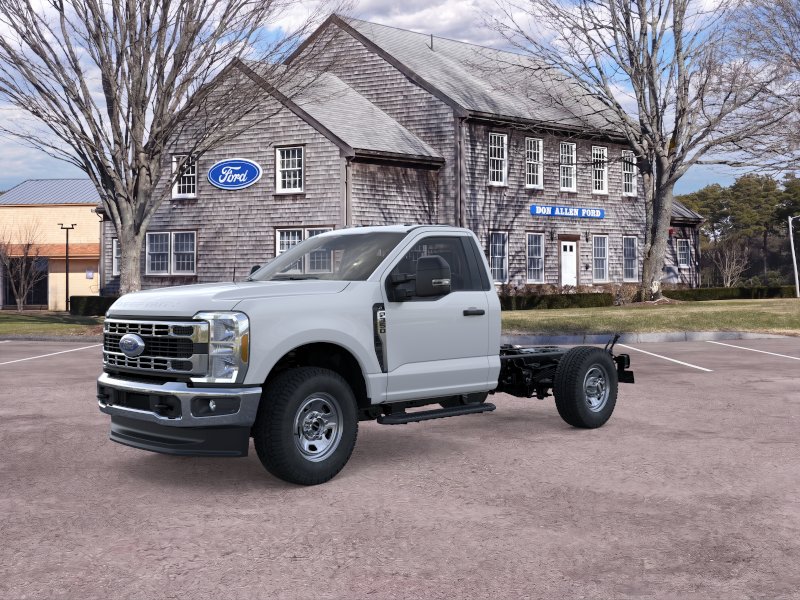 2025 Ford F-350 Super Duty Chassis Cab