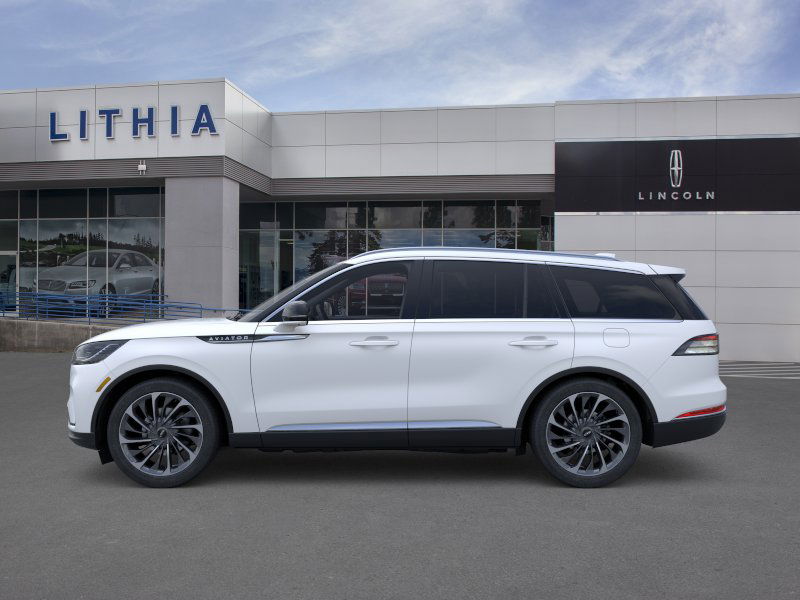 Thumbnail: 2026 Lincoln Aviator - 32