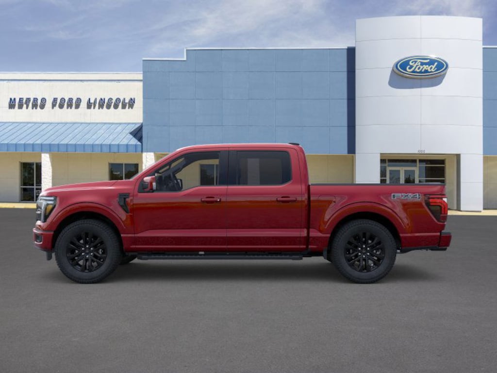 New 2025 Ford F-150 Lariat Crew Cab