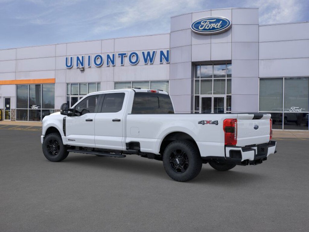 New 2026 Ford F-350 Super Duty 4x4 XL Crew Cab 8 ft. LB SRW Pickup