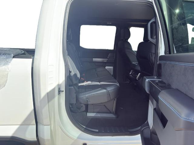 2026 Ford F-250 Super Duty Platinum - Photo 28