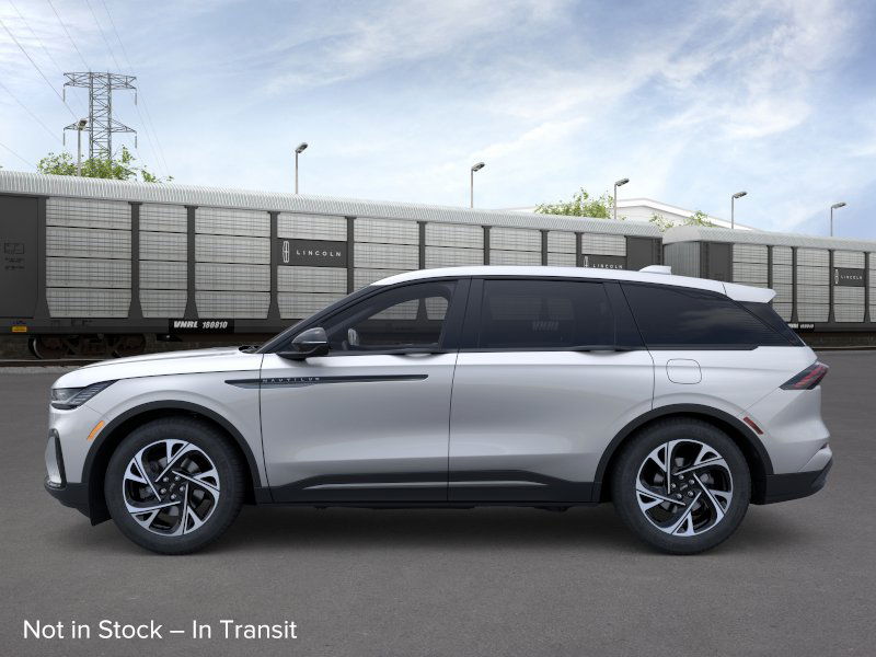 2026 Lincoln Nautilus Premiere photo 2