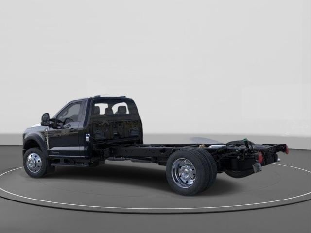 2025 Ford F-550 Super Duty Chassis Cab XLT - Photo 26