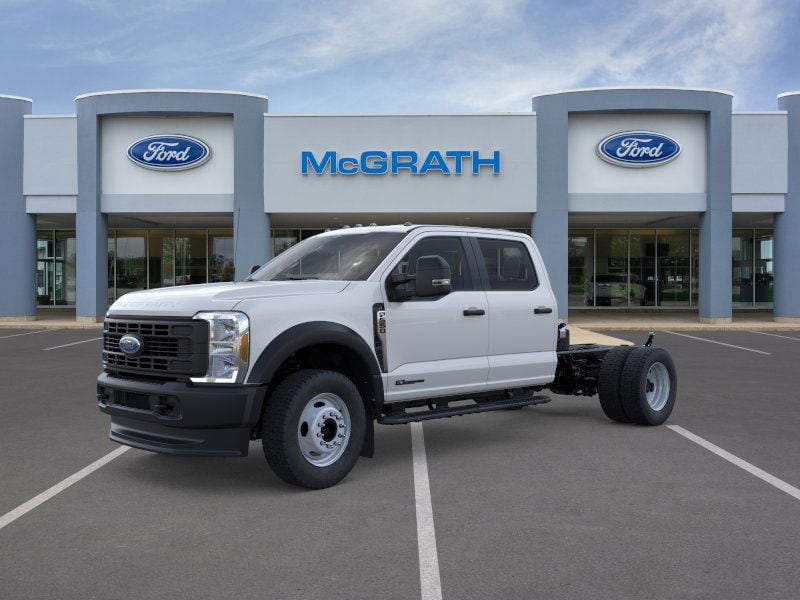 2026 Ford F-550 Super Duty Chassis Cab XL's photo
