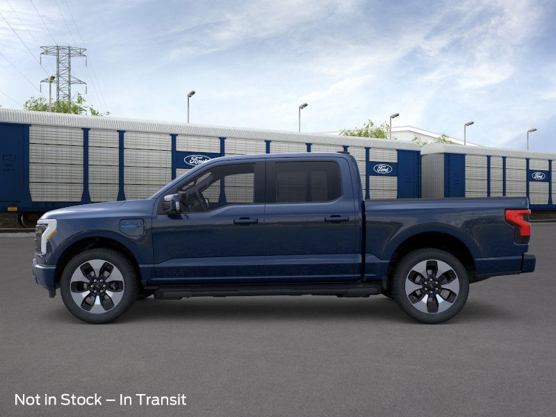 2025 Ford F-150 Lightning Platinum photo 3