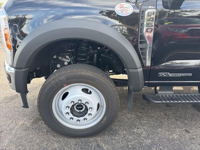 2026 Ford F-450 Super Duty Chassis Cab XL - Photo 29