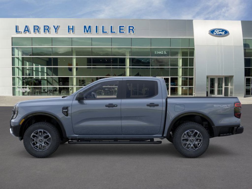 New 2025 Ford Ranger XLT 4WD SuperCrew 5' Box V6 Engine