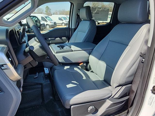 2024 Ford Super Duty F-350 SRW F-350 XL 4WD Crew Cab 179 WB 60 CA