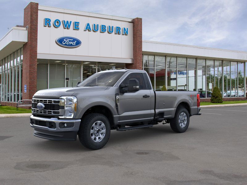 2025 Ford F-350 XLT photo 3