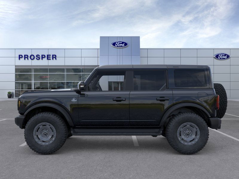 2025 Ford Bronco Outer Banks photo 2