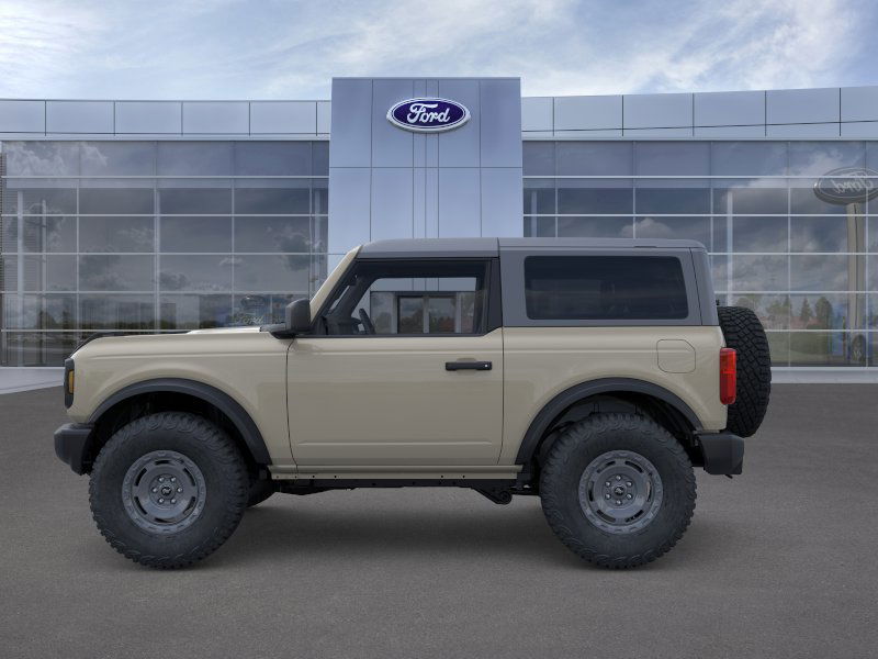 2025 Ford Bronco Base photo 3