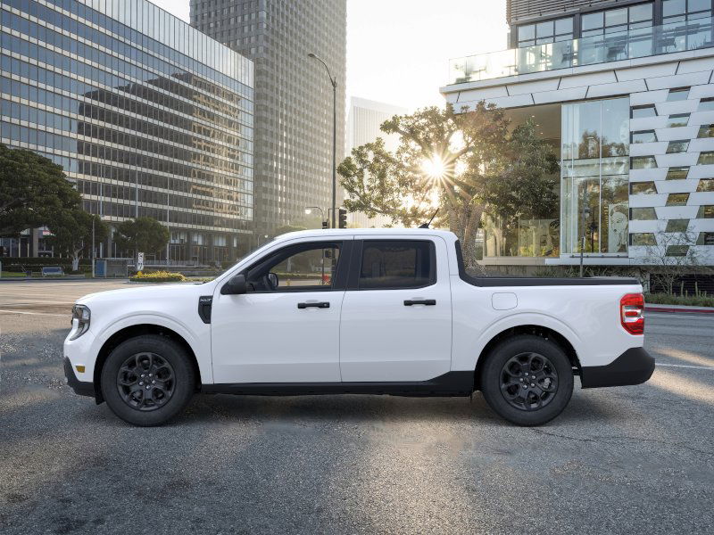2025 Ford Maverick XLT - Photo 14