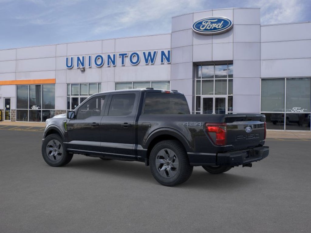 New 2025 Ford F-150 STX 4x4 STX SuperCrew 5.5 ft. SB