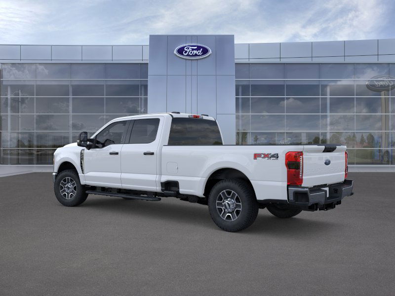 2025 Ford F-350 XLT photo 4