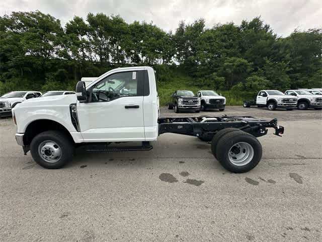 Thumbnail: 2025 Ford Econoline - 28