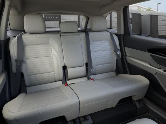 Thumbnail: 2026 Lincoln Nautilus - 33