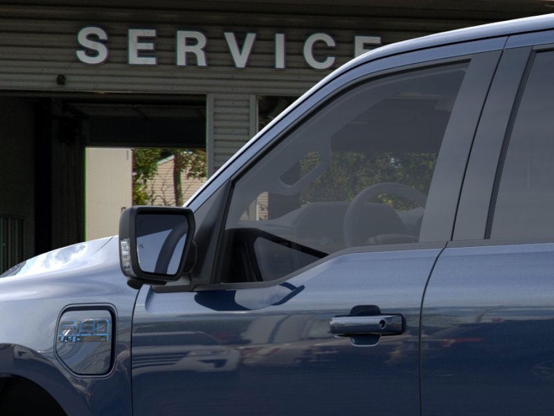 2025 Ford F-150 Lightning Flash TRUCK