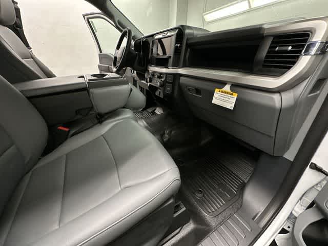 2026 Ford F-550 Super Duty Chassis Cab XL - Photo 62