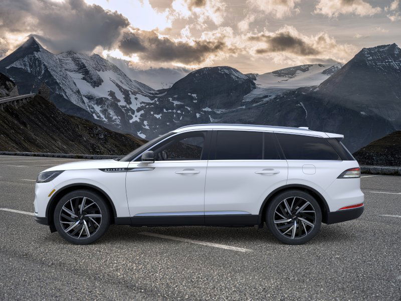 2026 Lincoln Aviator Reserve photo 3