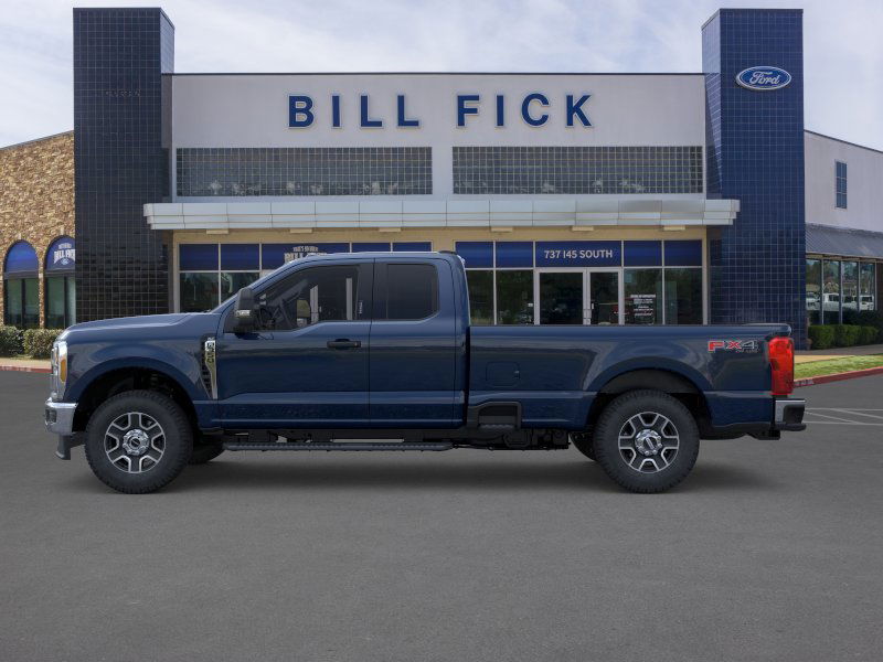 2025 Ford F-350 XLT photo 3