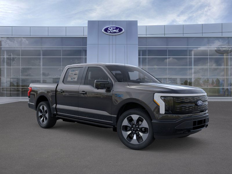 2025 Ford F-150 Lightning Platinum photo 9