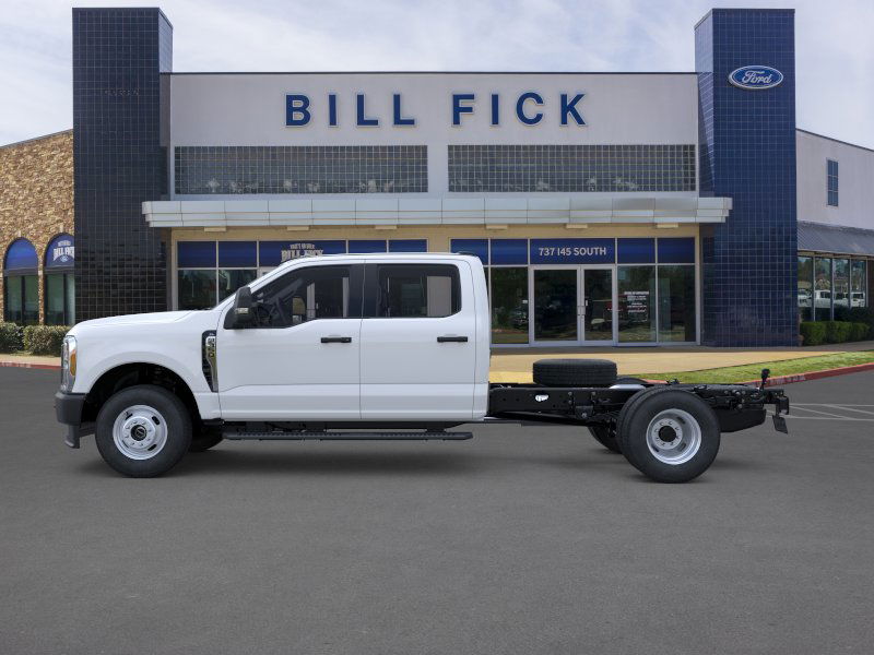 2026 Ford F-350 photo 3