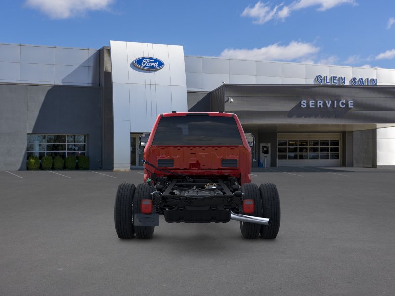 2025 Ford F-350 Super Duty Chassis Cab XLT - Photo 27