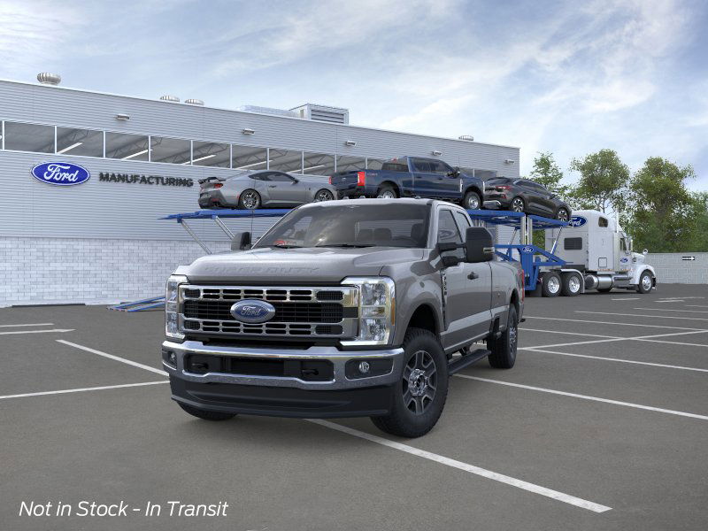 2025 Ford F-350 XLT photo 2