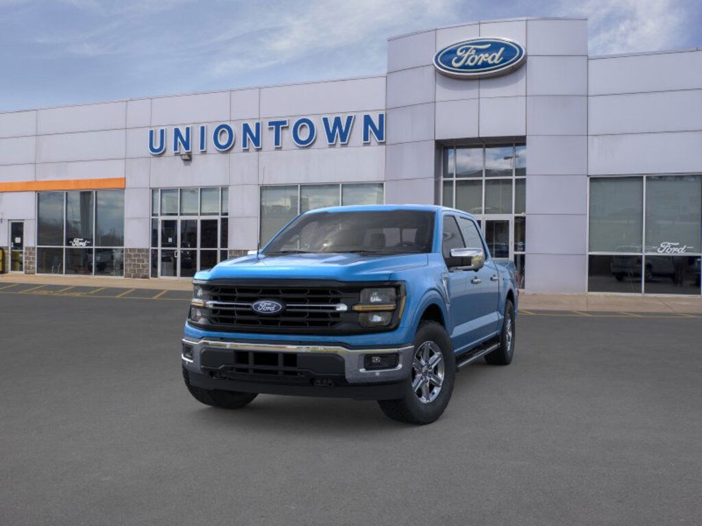 New 2025 Ford F-150 XLT 4x4 XLT SuperCrew 5.5 ft. SB