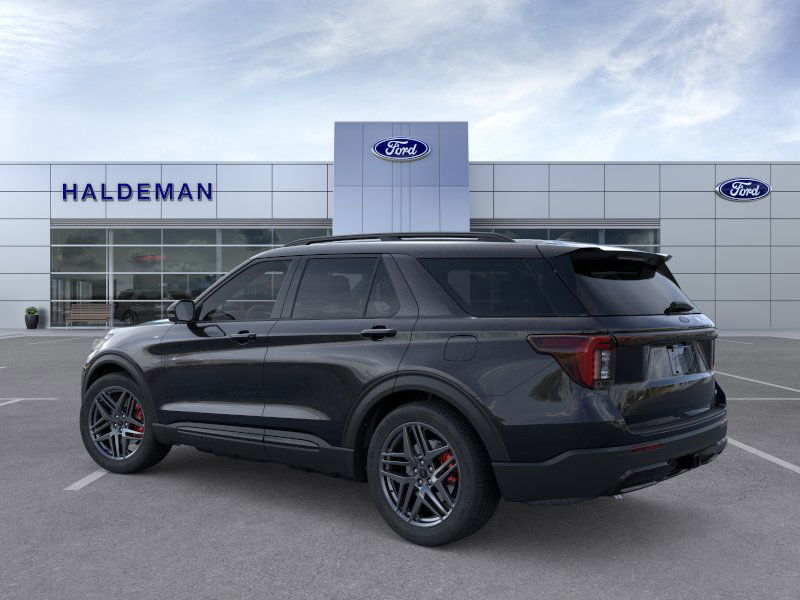 2026 Ford Explorer ST-Line photo 3