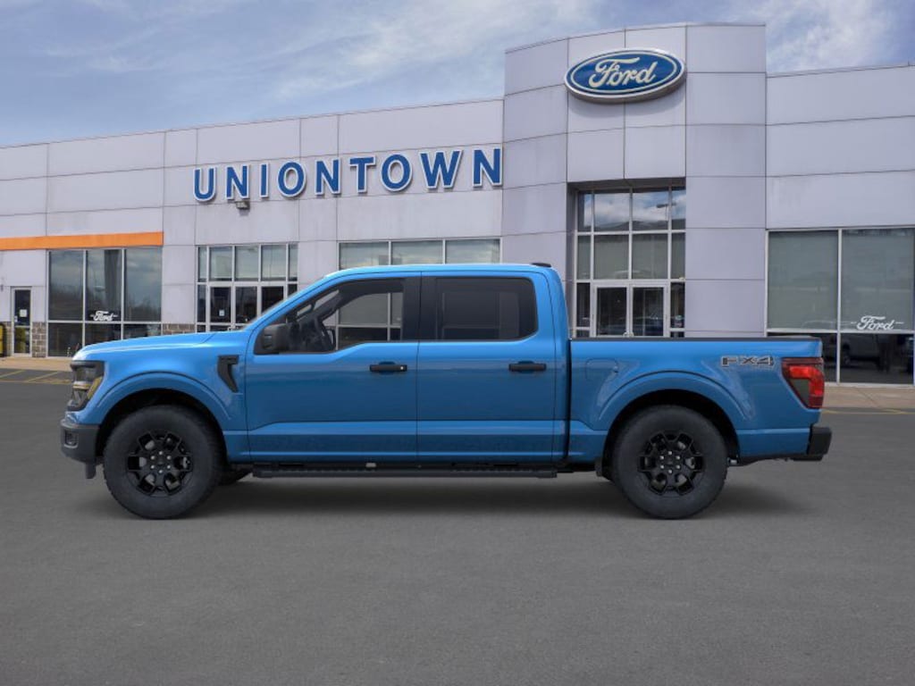 New 2025 Ford F-150 STX 4x4 STX SuperCrew 5.5 ft. SB