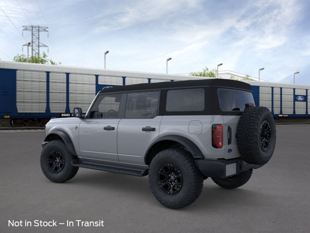 New 2026 Ford Bronco Outer Banks SUV