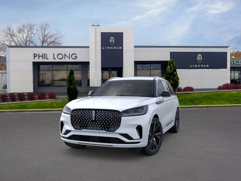 2026 Lincoln Aviator Black Label photo 2