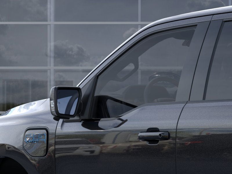 2025 Ford F-150 Lightning Platinum photo 22