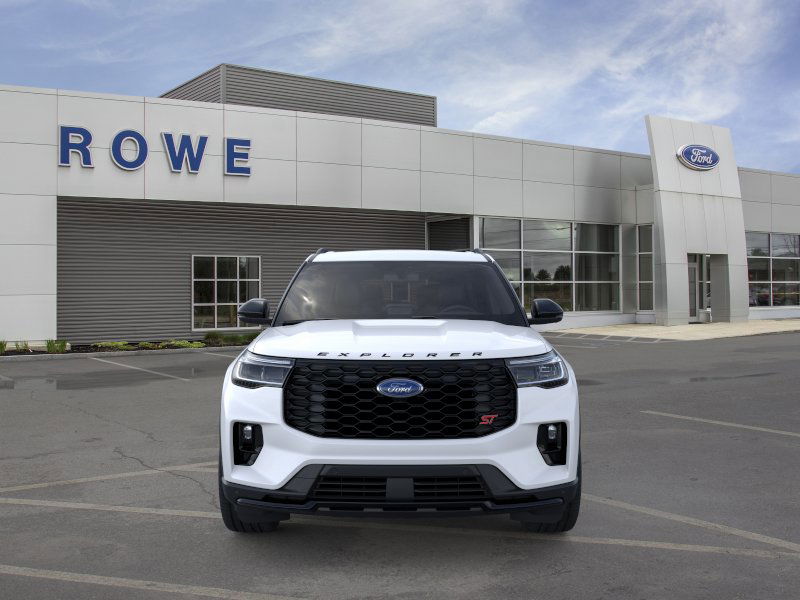 2025 Ford Explorer ST photo 3