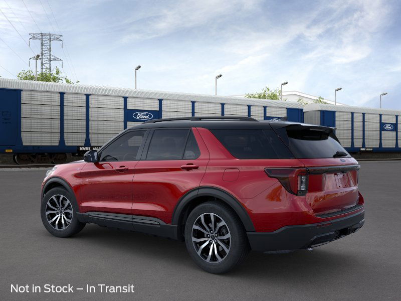 2025 Ford Explorer ST-Line photo 4