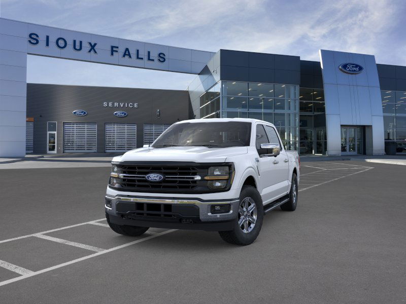 2025 Ford F-150 XLT photo 2