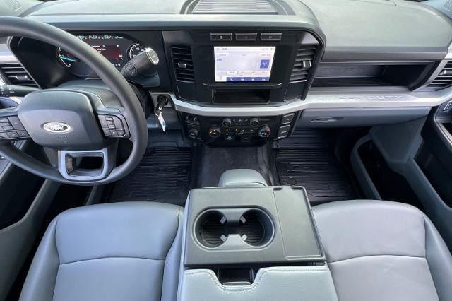 Thumbnail: 2024 Ford Econoline - 30