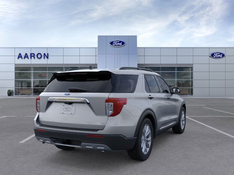 2024 Ford Explorer XLT photo 11