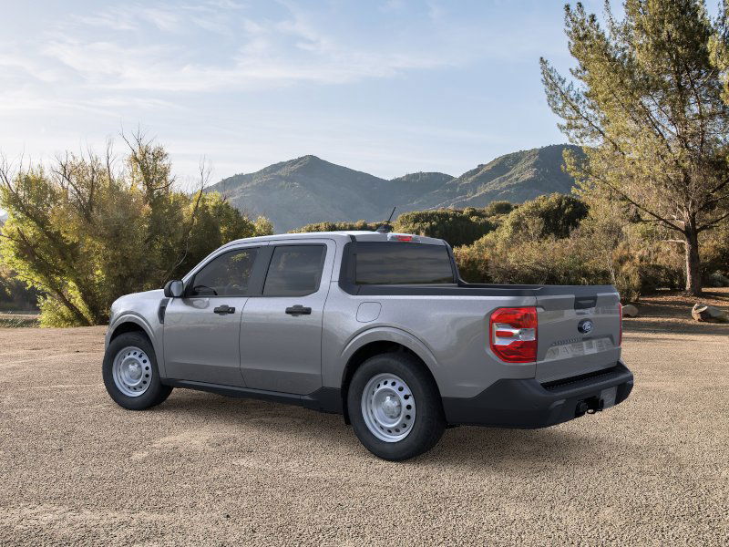 2025 Ford Maverick XL photo 2