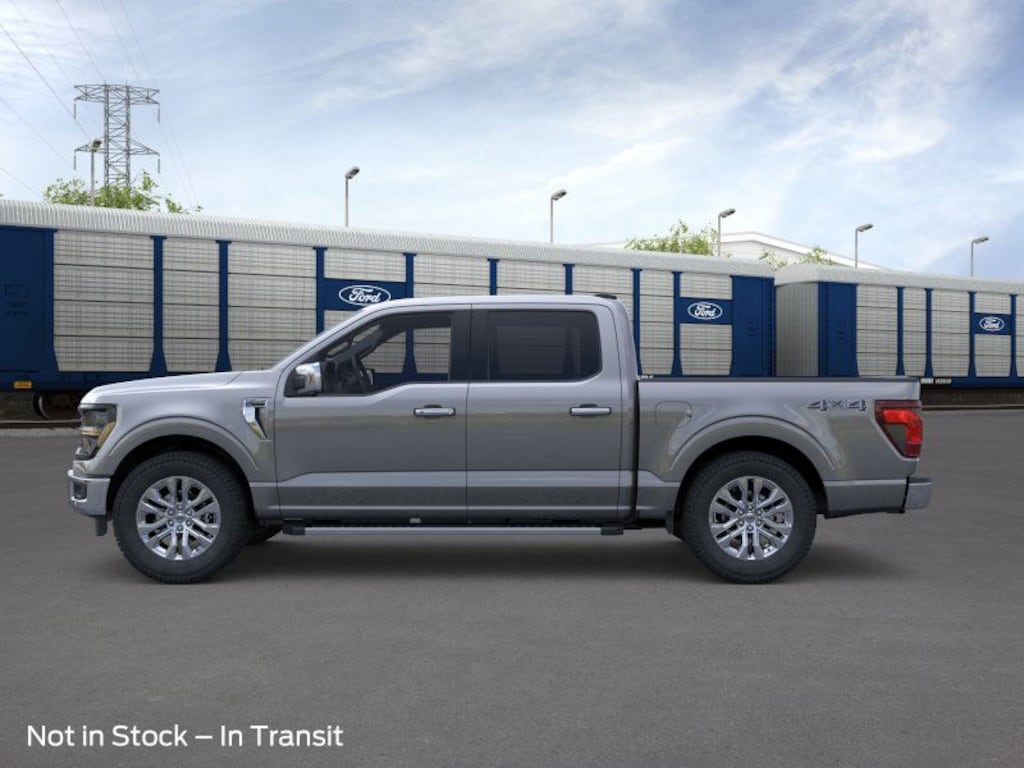 New 2025 Ford F-150 XLT 4WD Supercrew 5.5 Box 4WD SuperCrew 5.5 Box