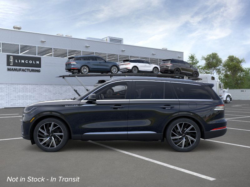 2025 Lincoln Aviator Reserve photo 2