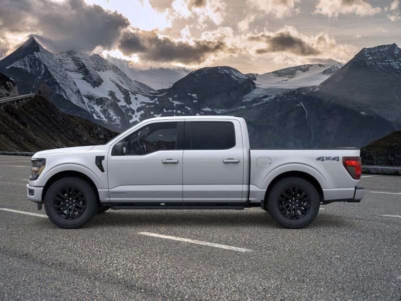 2025 Ford F-150 XLT photo 2