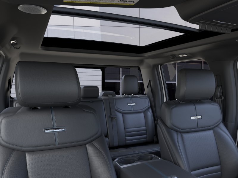 2026 Ford F-350 Super Duty Platinum - Photo 44